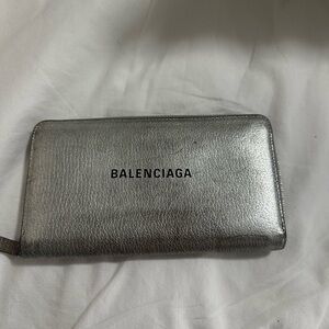 Authentic Balenciaga platinum zippy wallet